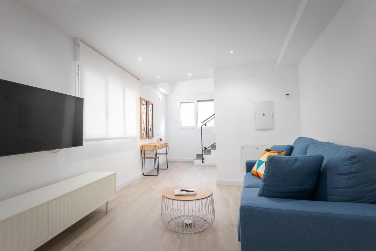 Apartamentos Soria Suites ภายนอก รูปภาพ