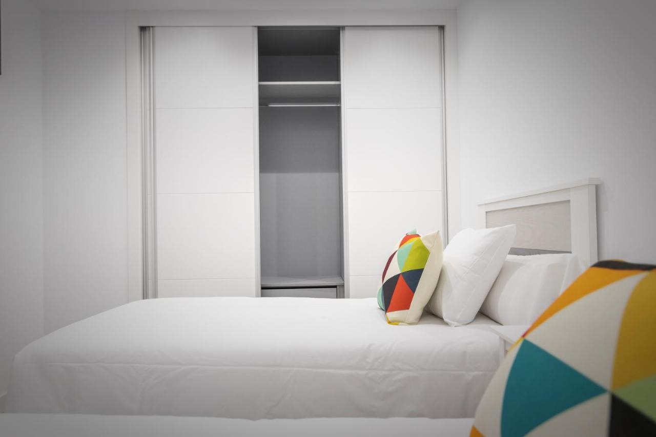 Apartamentos Soria Suites ภายนอก รูปภาพ