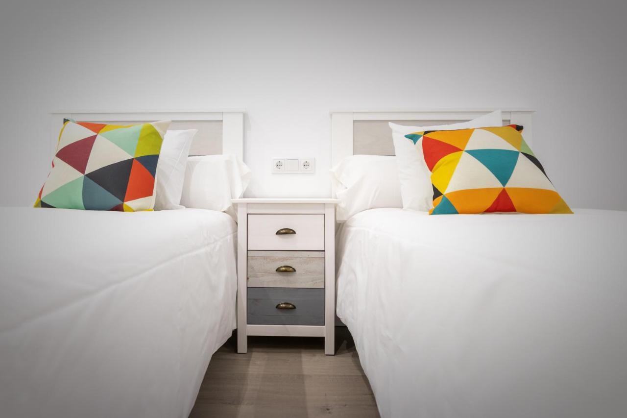 Apartamentos Soria Suites ภายนอก รูปภาพ