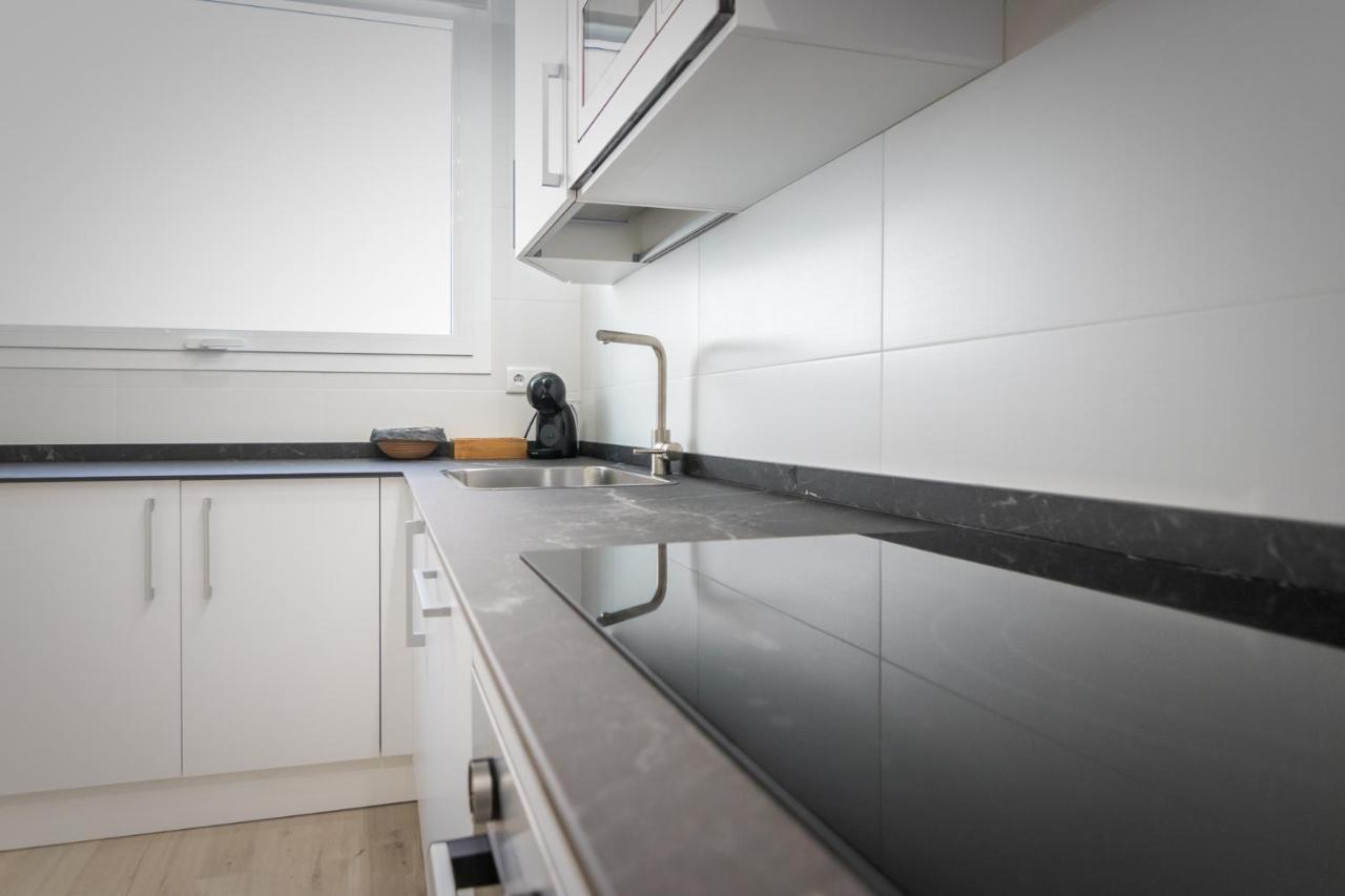 Apartamentos Soria Suites ภายนอก รูปภาพ
