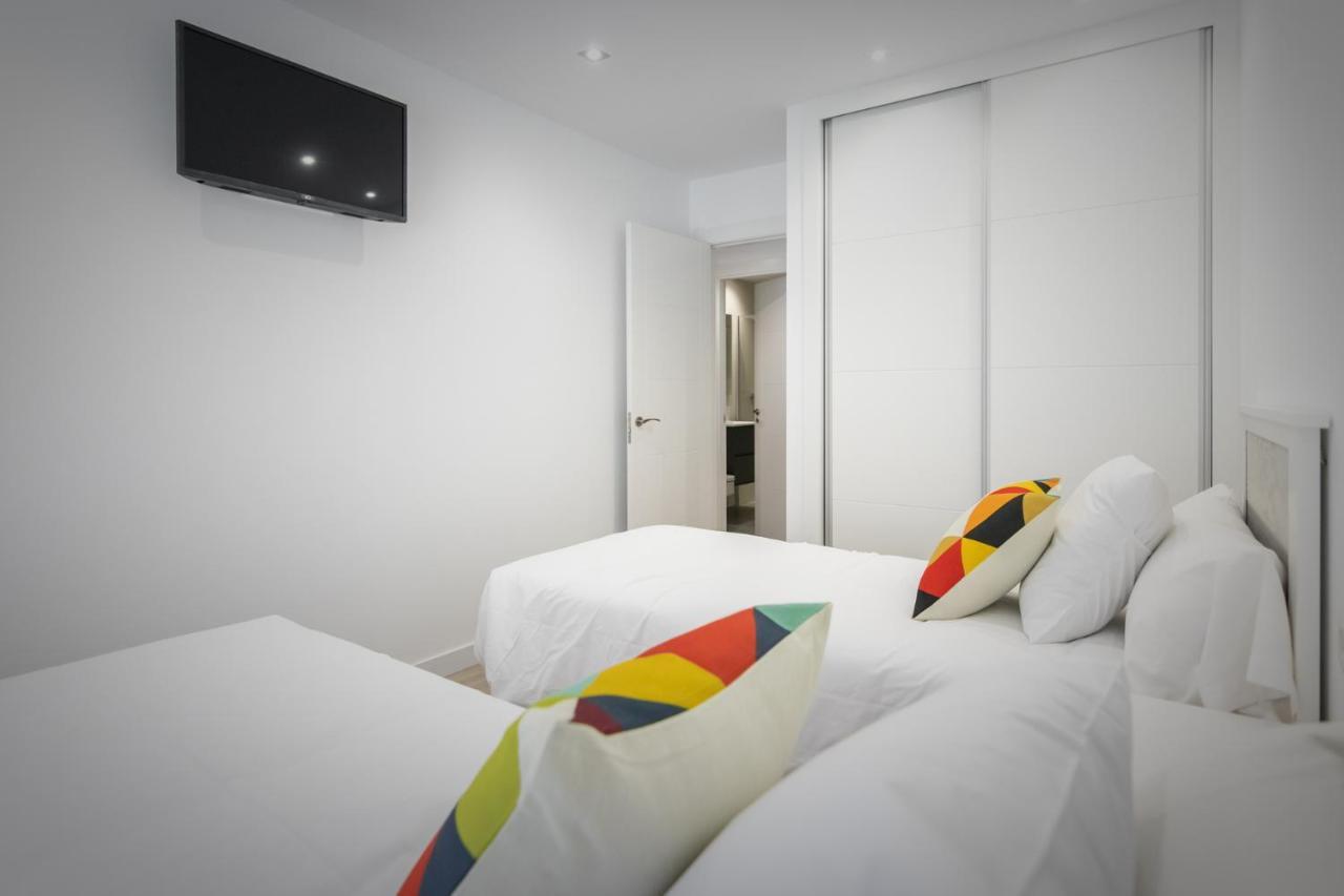 Apartamentos Soria Suites ภายนอก รูปภาพ