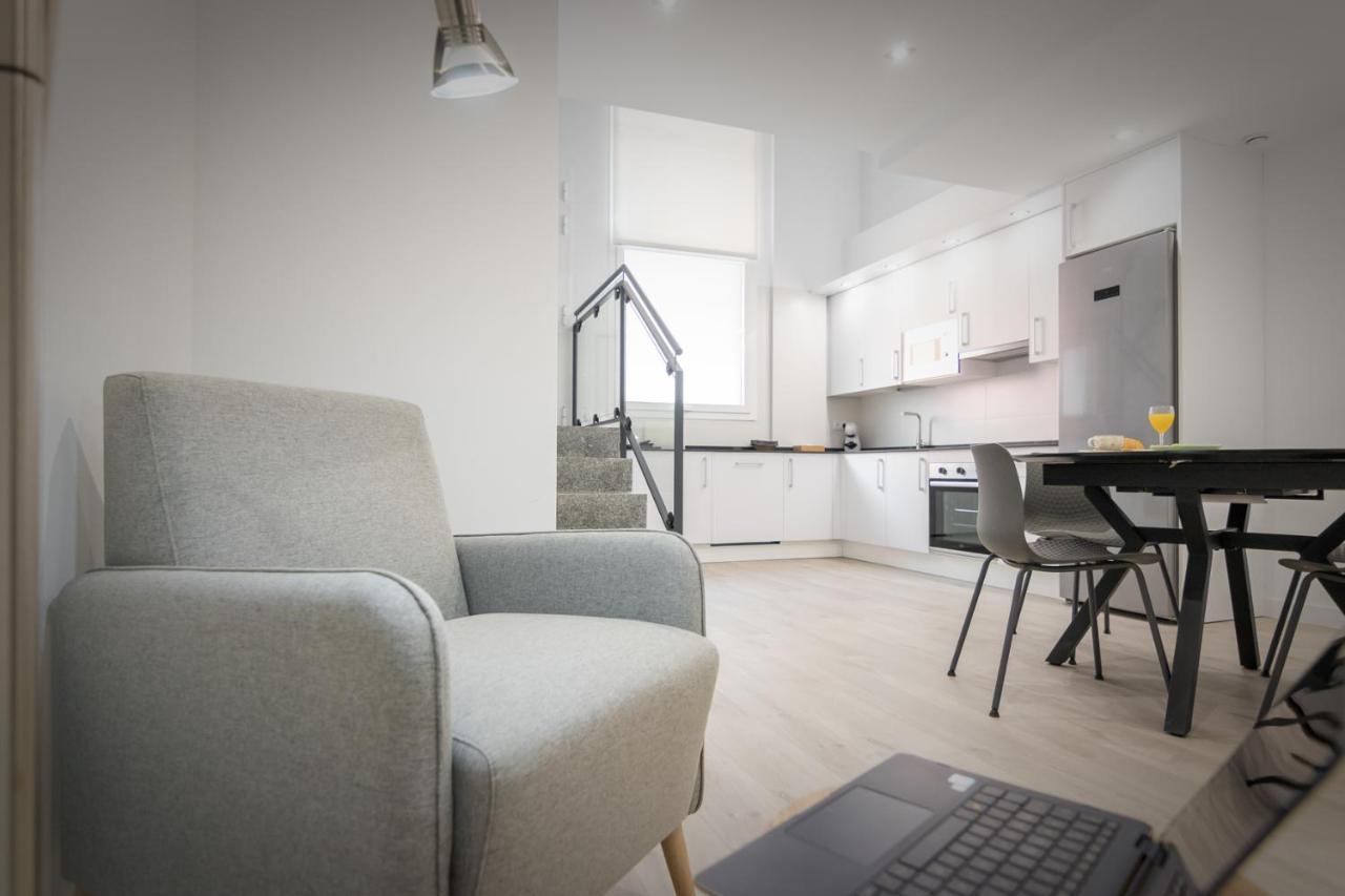 Apartamentos Soria Suites ภายนอก รูปภาพ