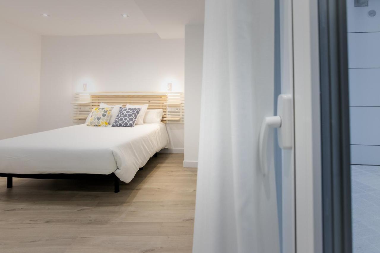 Apartamentos Soria Suites ภายนอก รูปภาพ
